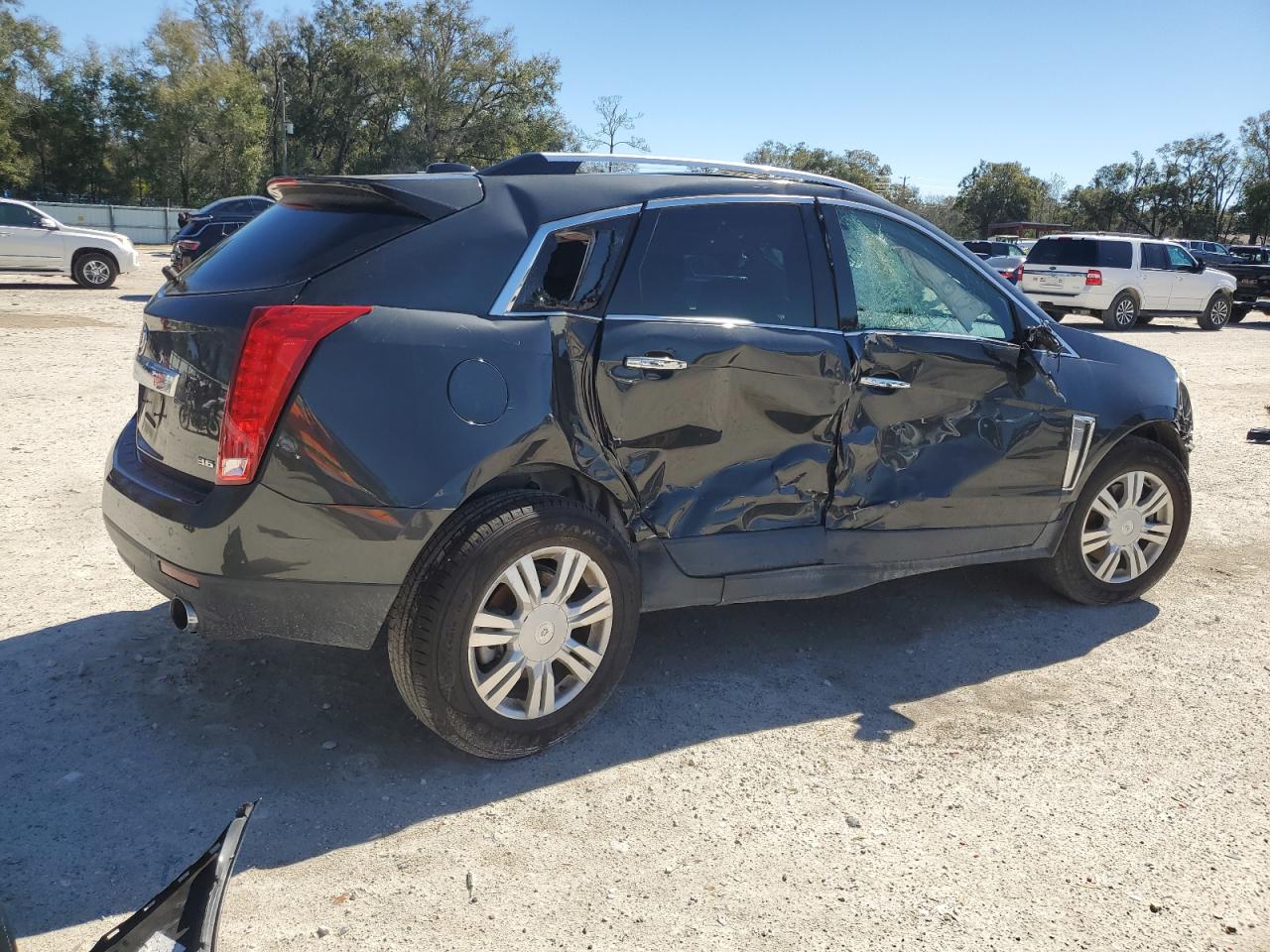 2016 Cadillac SRX - Image 3