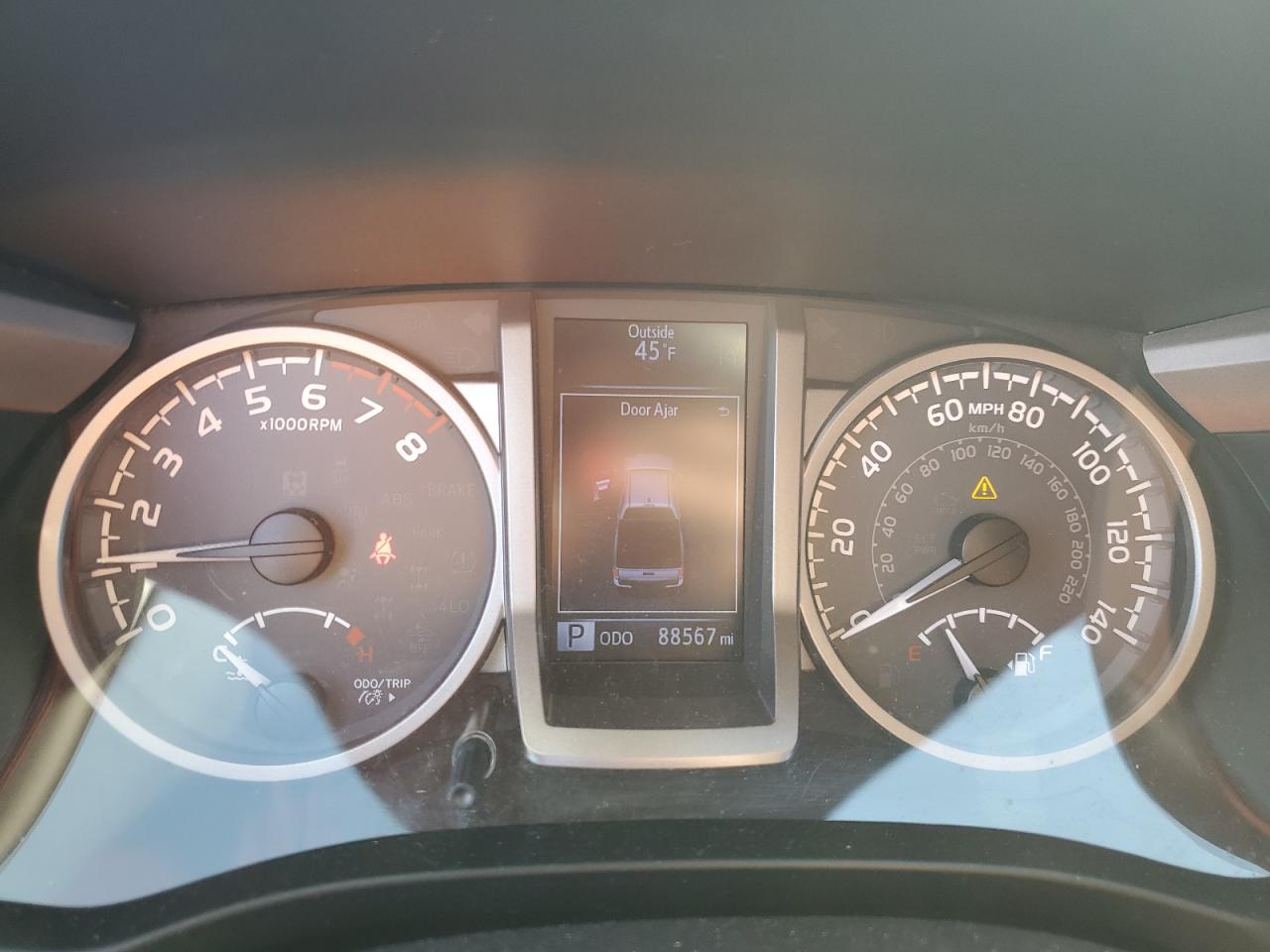 2018 Toyota Tacoma - Image 9