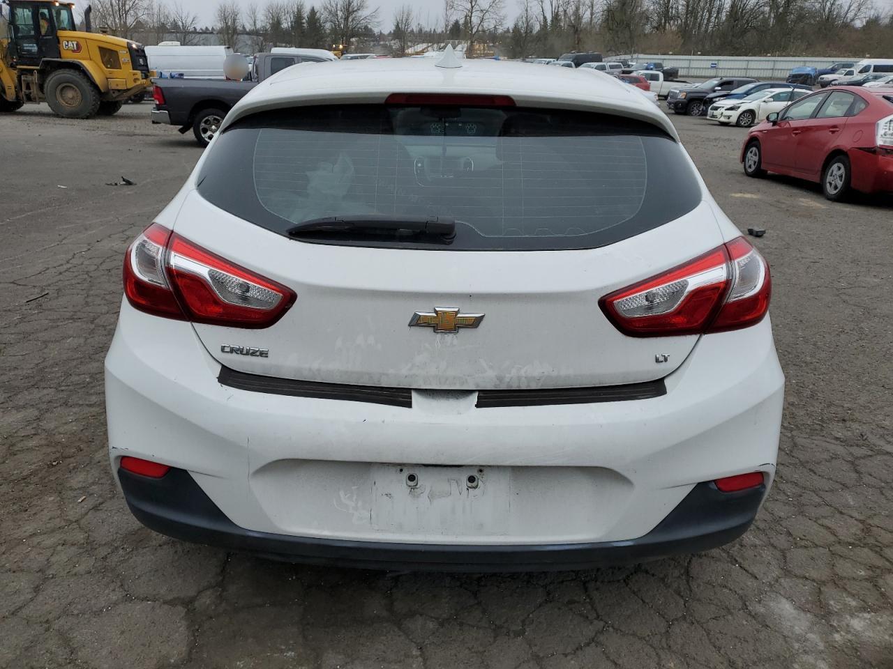 2017 Chevrolet Cruze - Image 6