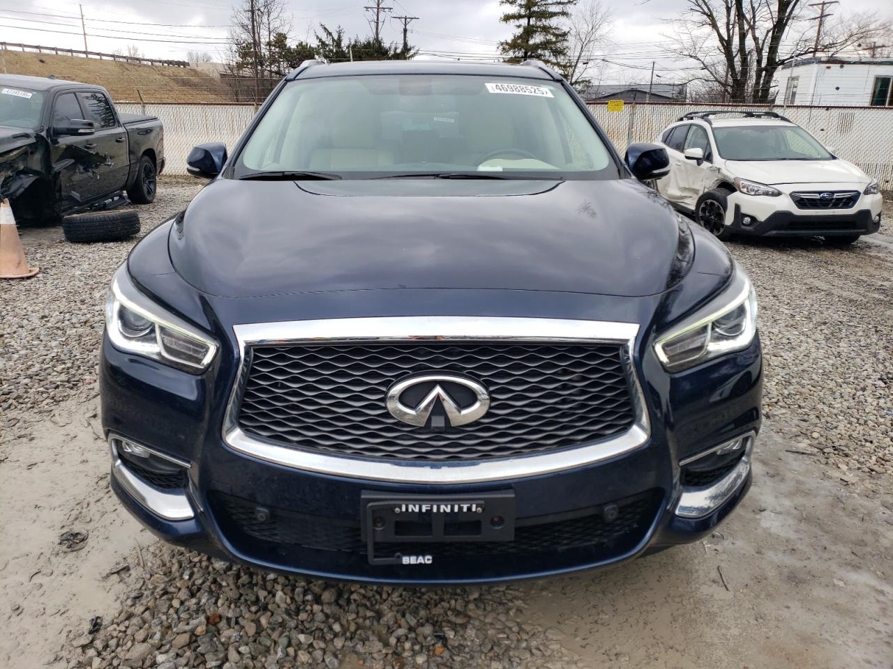 2017 Infiniti QX60 - Image 5