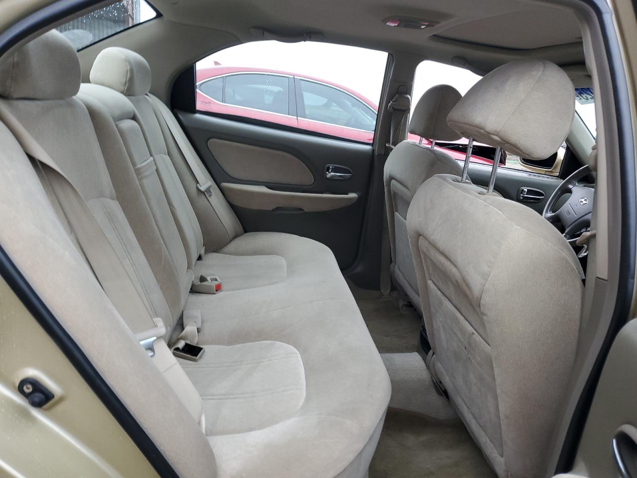 2004 Hyundai Sonata - Image 10