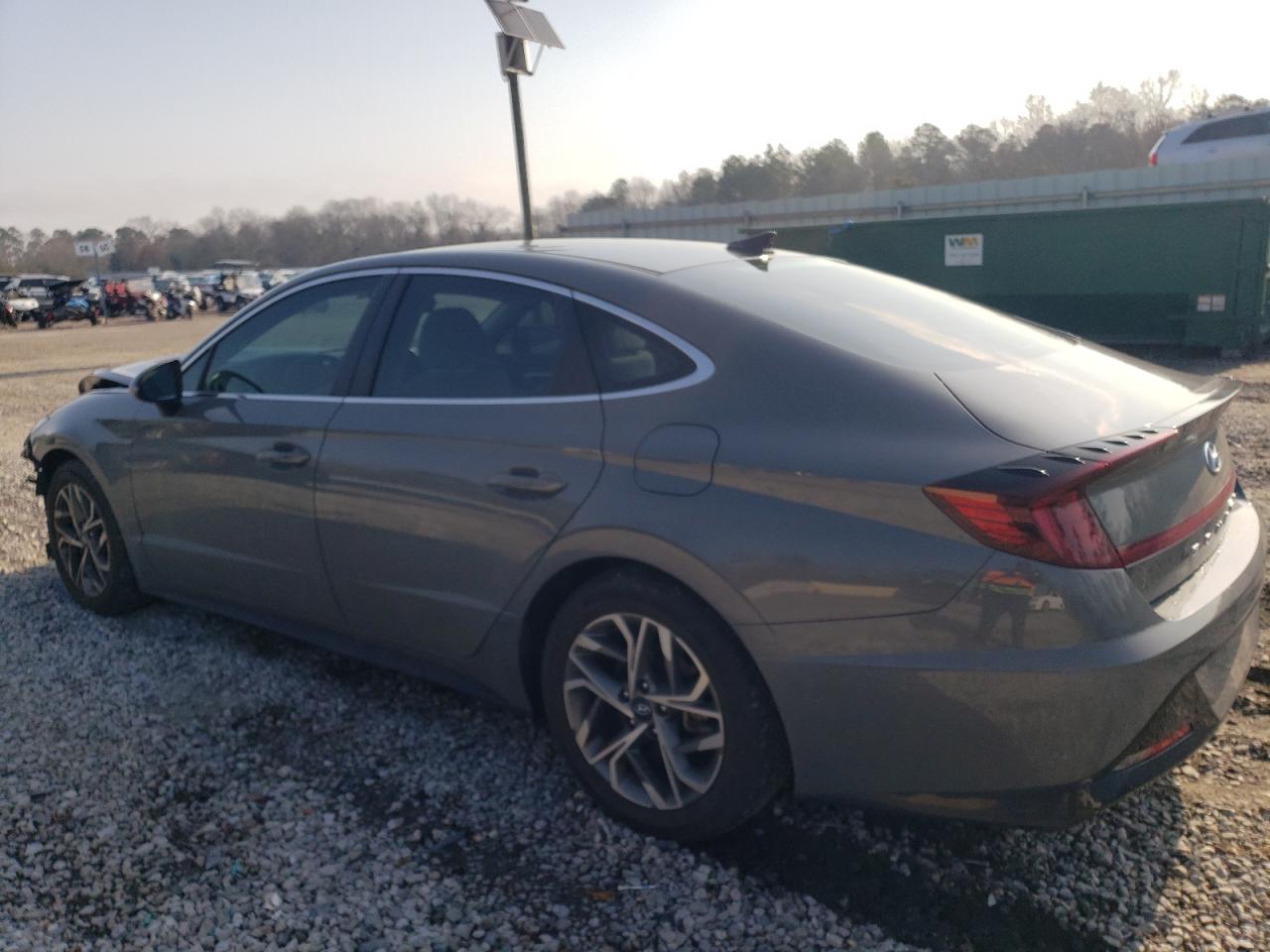 2022 Hyundai Sonata - Image 2