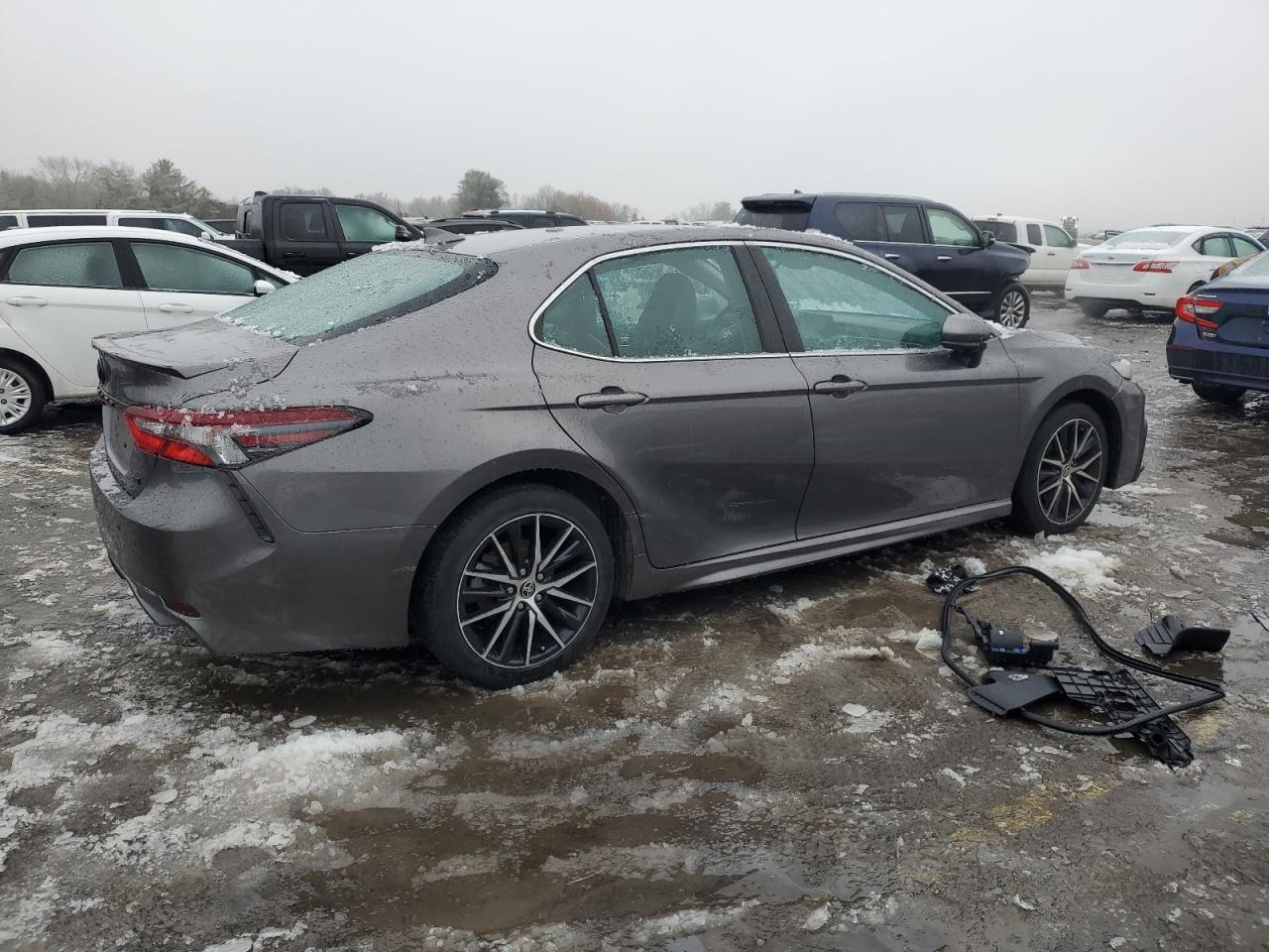 2021 Toyota Camry - Image 3