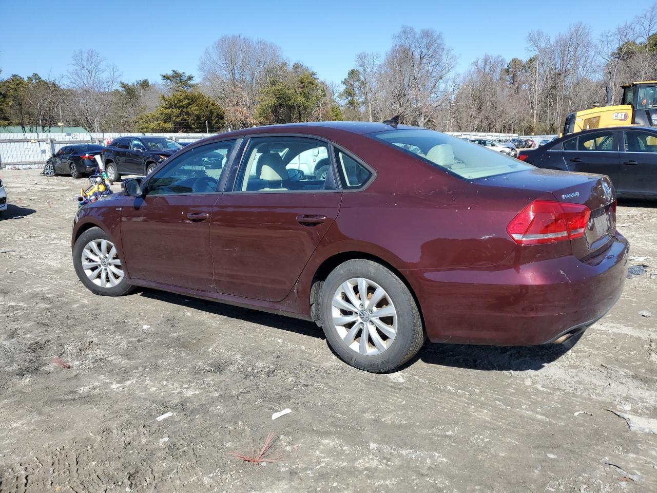 2014 Volkswagen Passat - Image 2