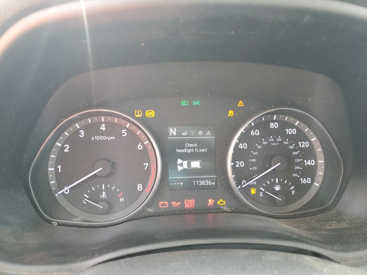 2018 Hyundai Elantra - Image 9