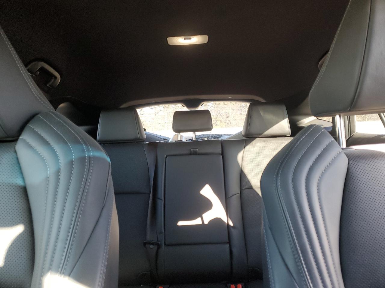 2021 Toyota Venza - Image 10