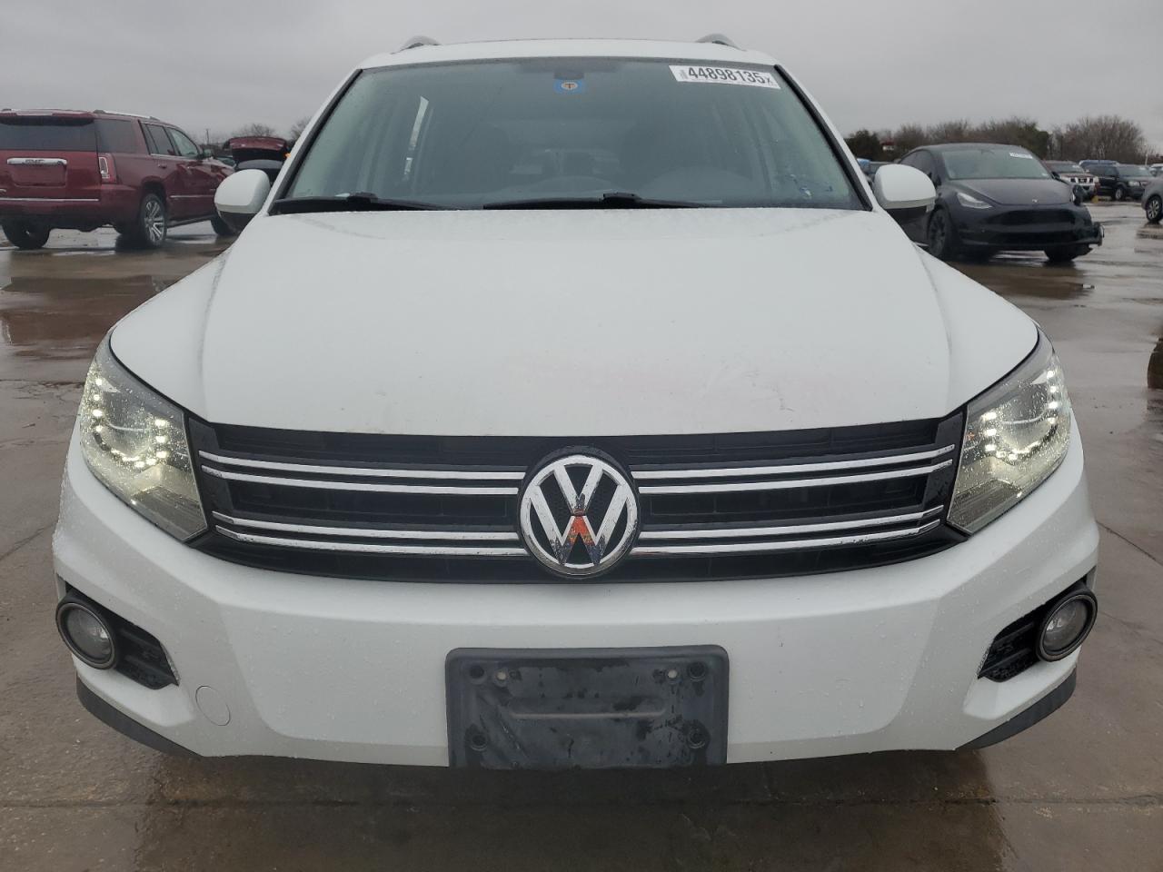 2016 Volkswagen Tiguan - Image 5