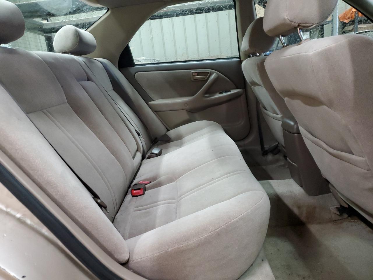 2000 Toyota Camry - Image 10
