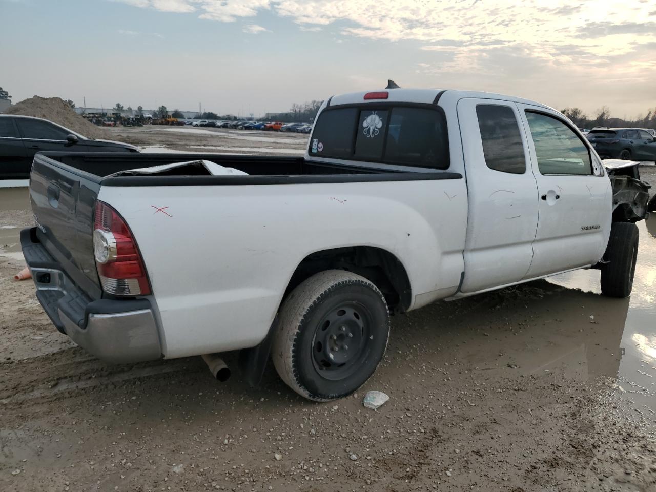 2012 Toyota Tacoma - Image 3