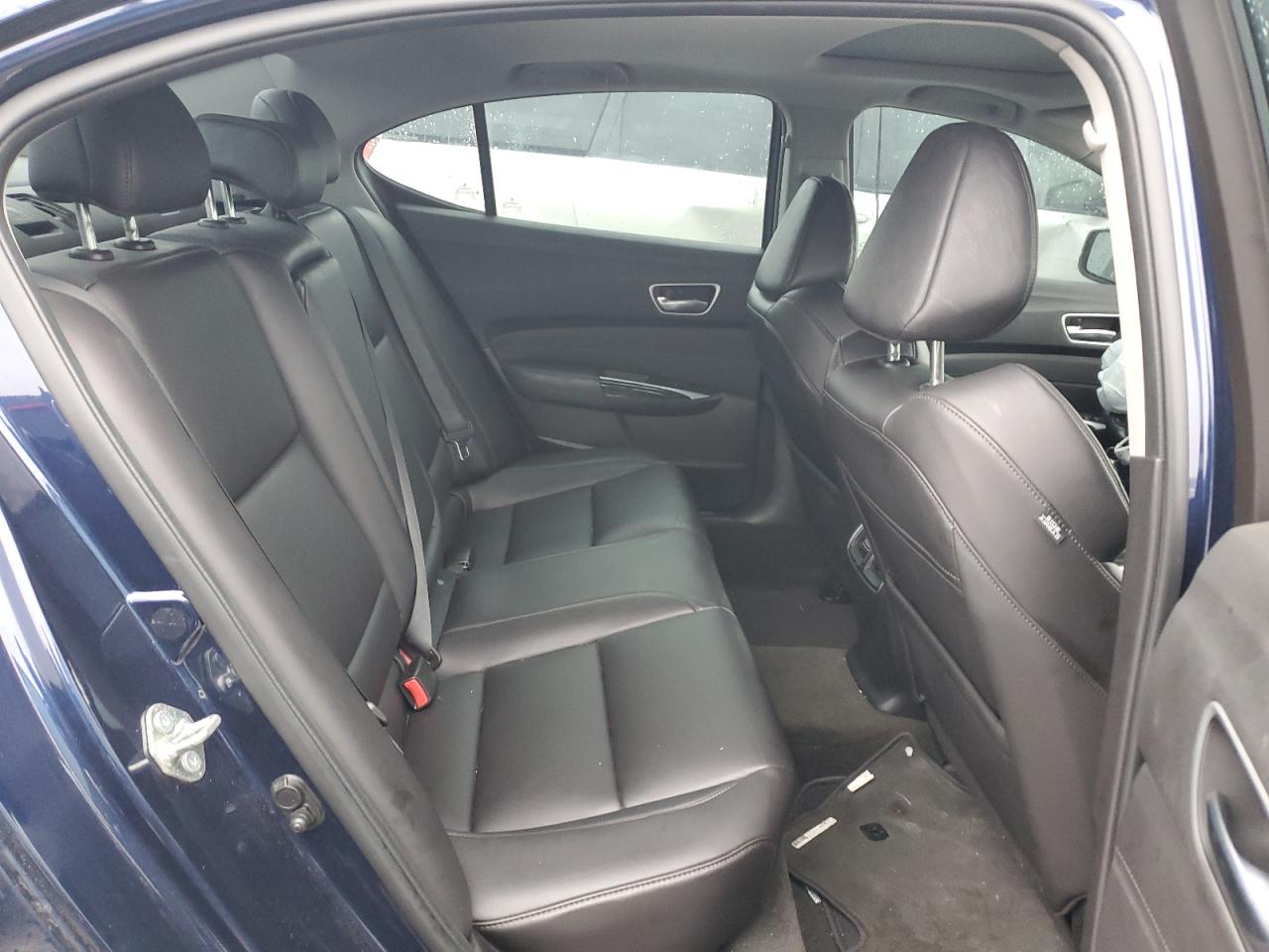 2018 Acura TLX - Image 10