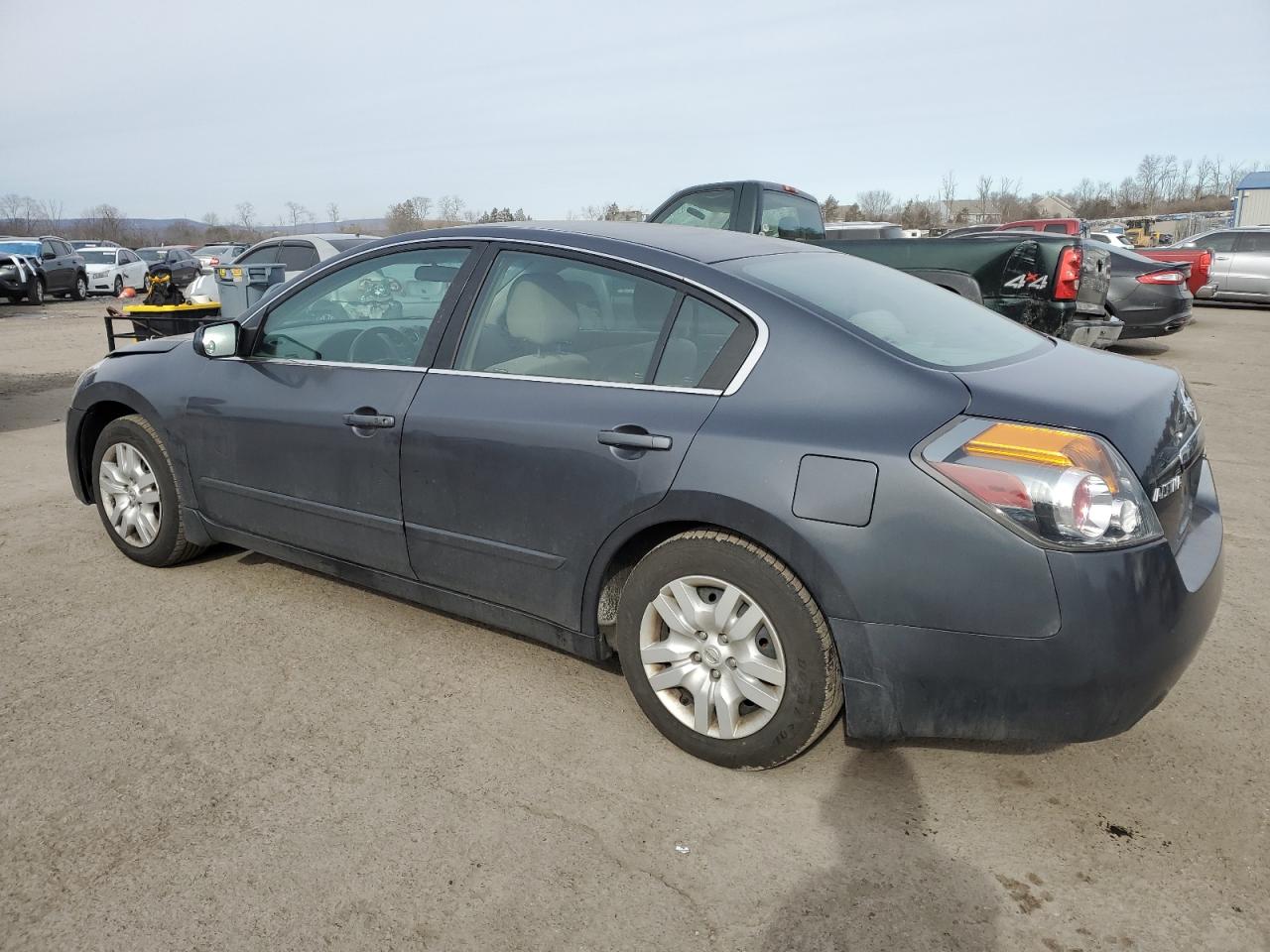 2009 Nissan Altima - Image 2