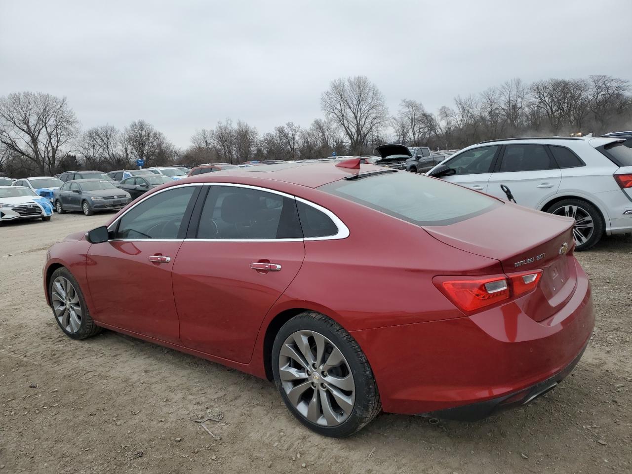 2016 Chevrolet Malibu - Image 2