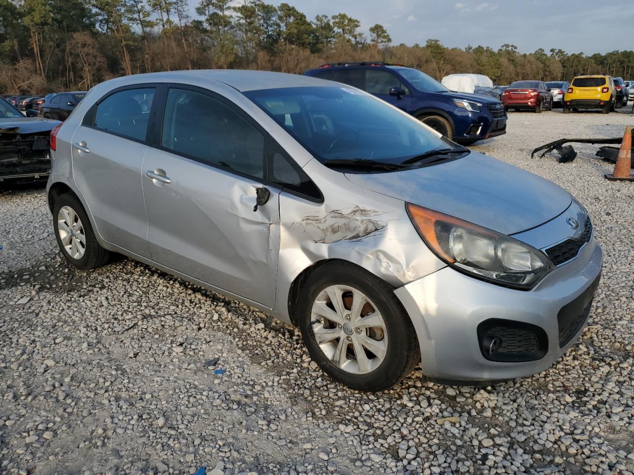 2015 Kia Rio - Image 4