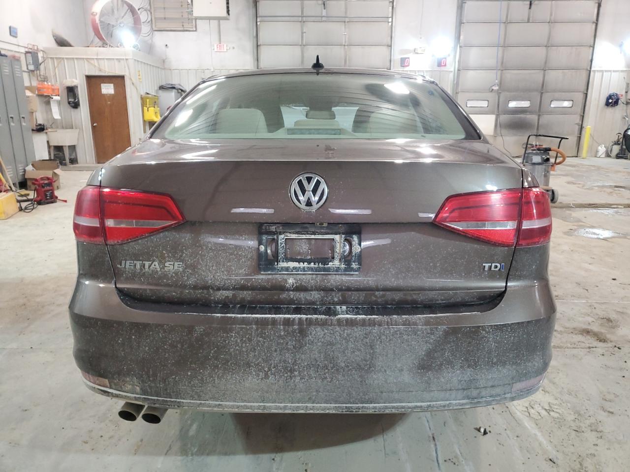 2015 Volkswagen Jetta - Image 6