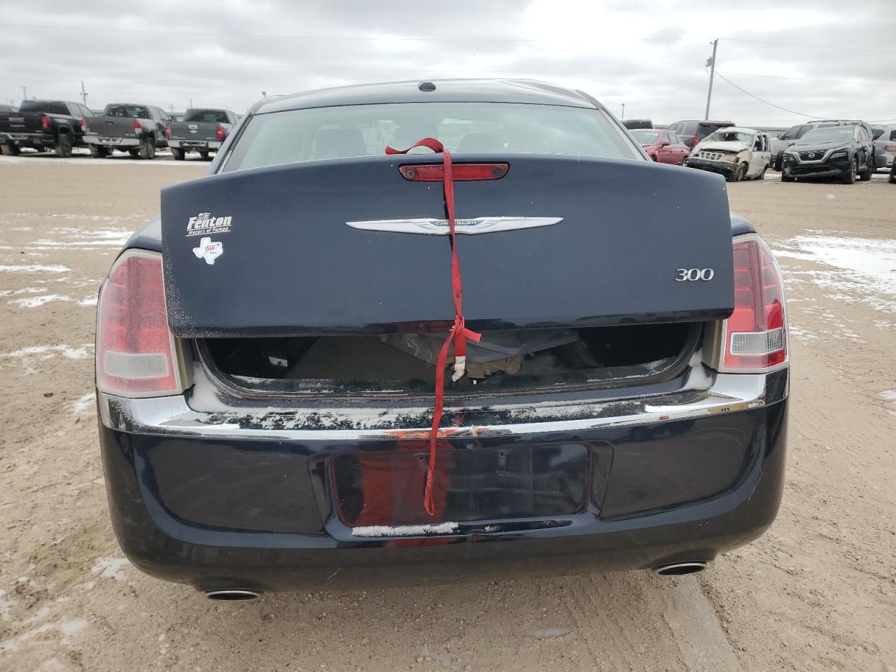 2011 Chrysler 300 - Image 6