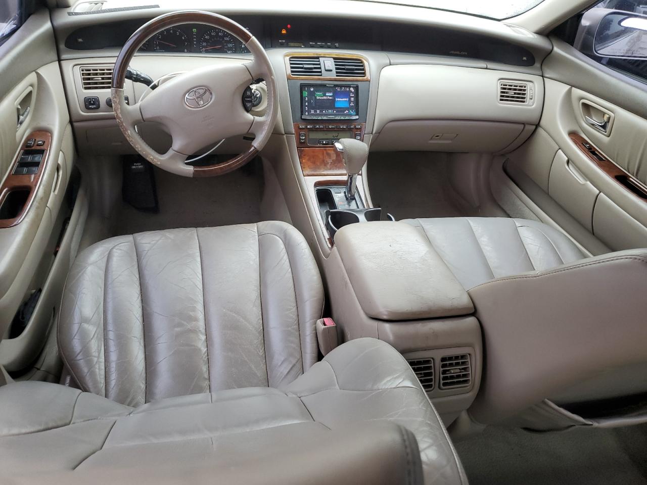 2004 Toyota Avalon - Image 8