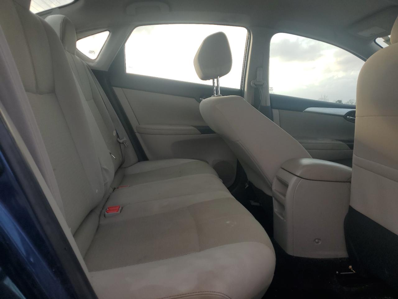 2016 Nissan Sentra - Image 10