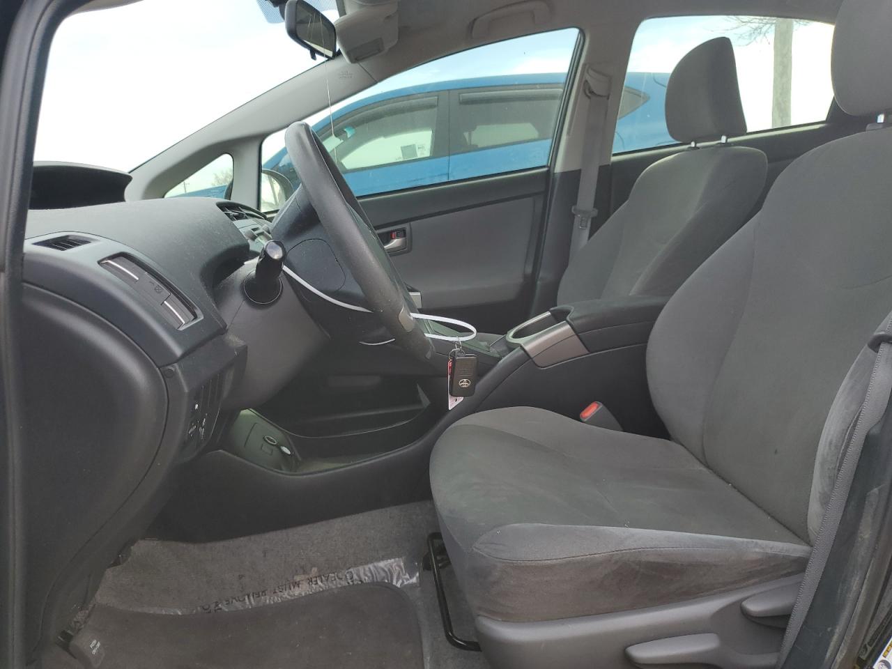 2015 Toyota Prius - Image 7