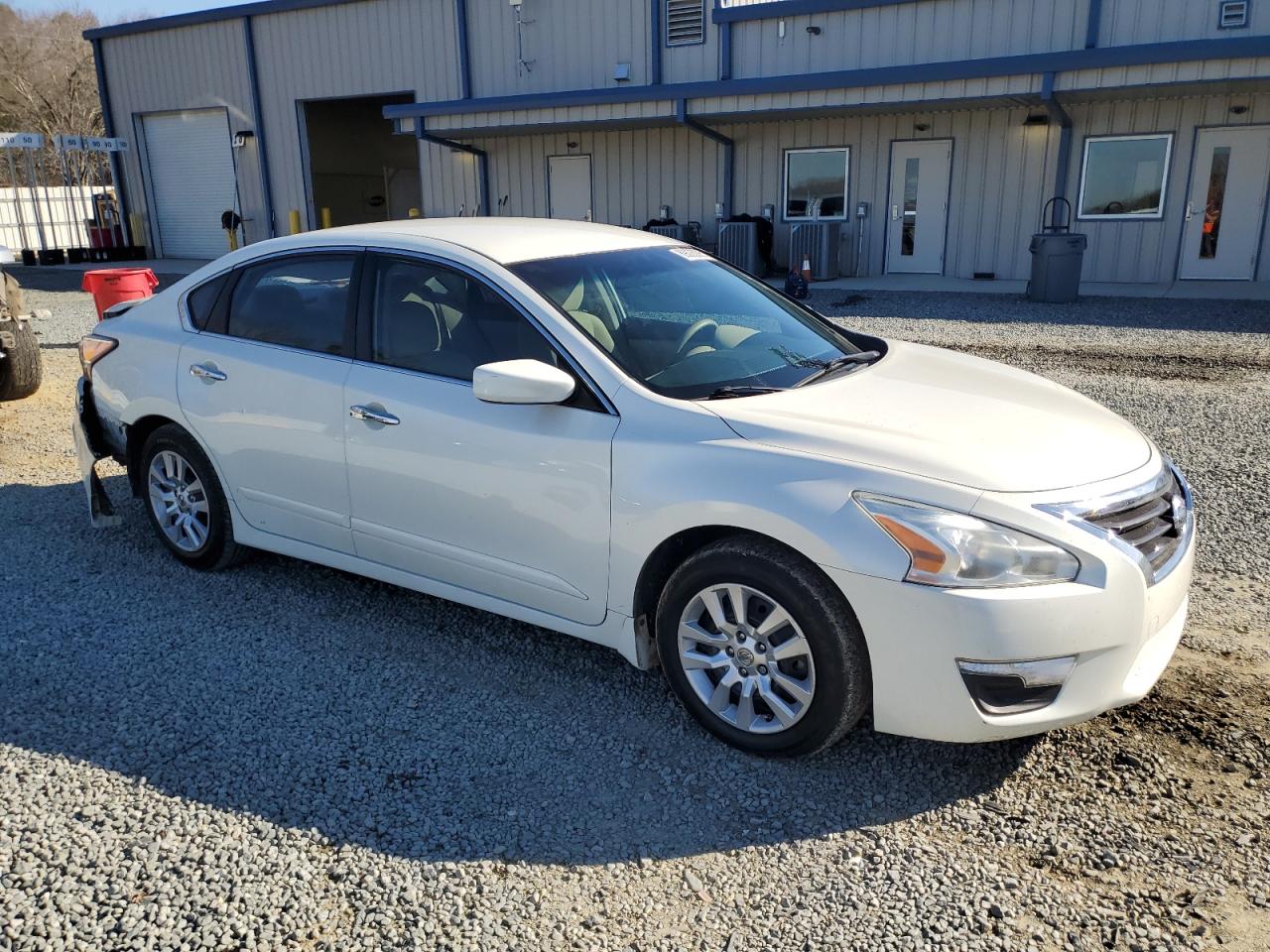 2015 Nissan Altima - Image 4