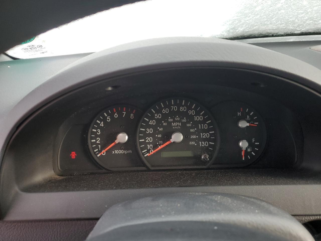 2003 Kia Sorento - Image 9