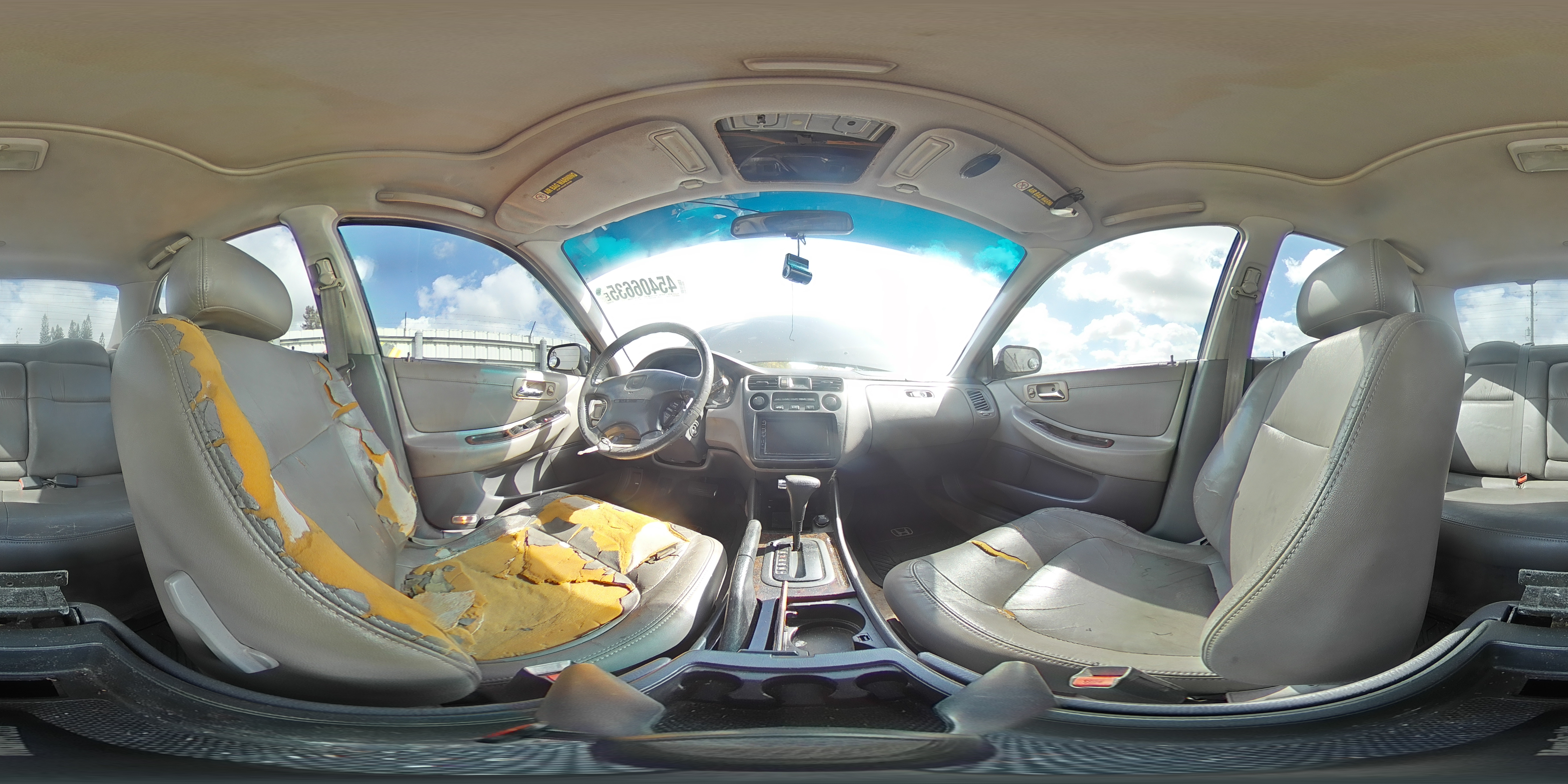 2000 Honda Accord - Image 12