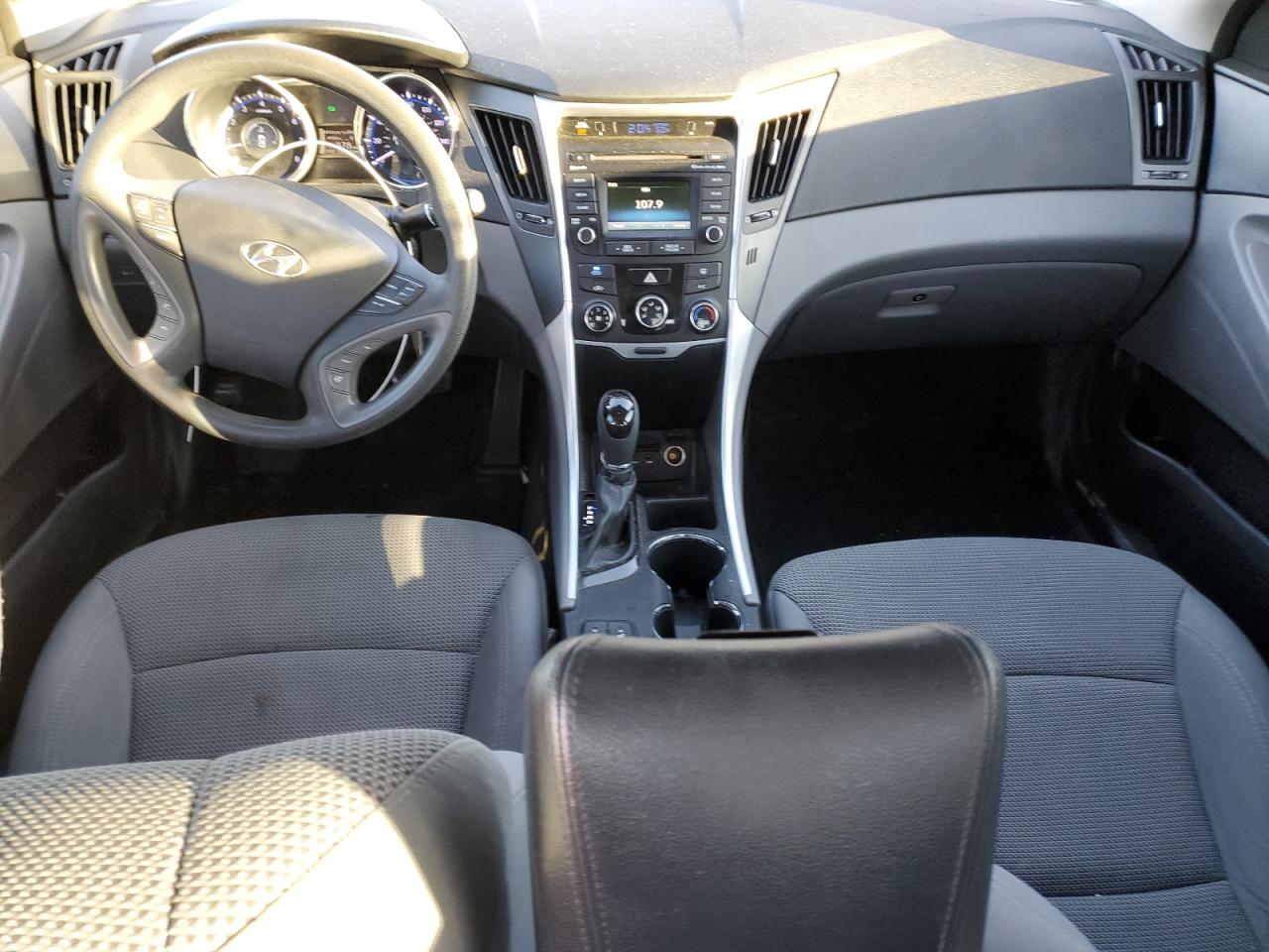 2014 Hyundai Sonata - Image 8