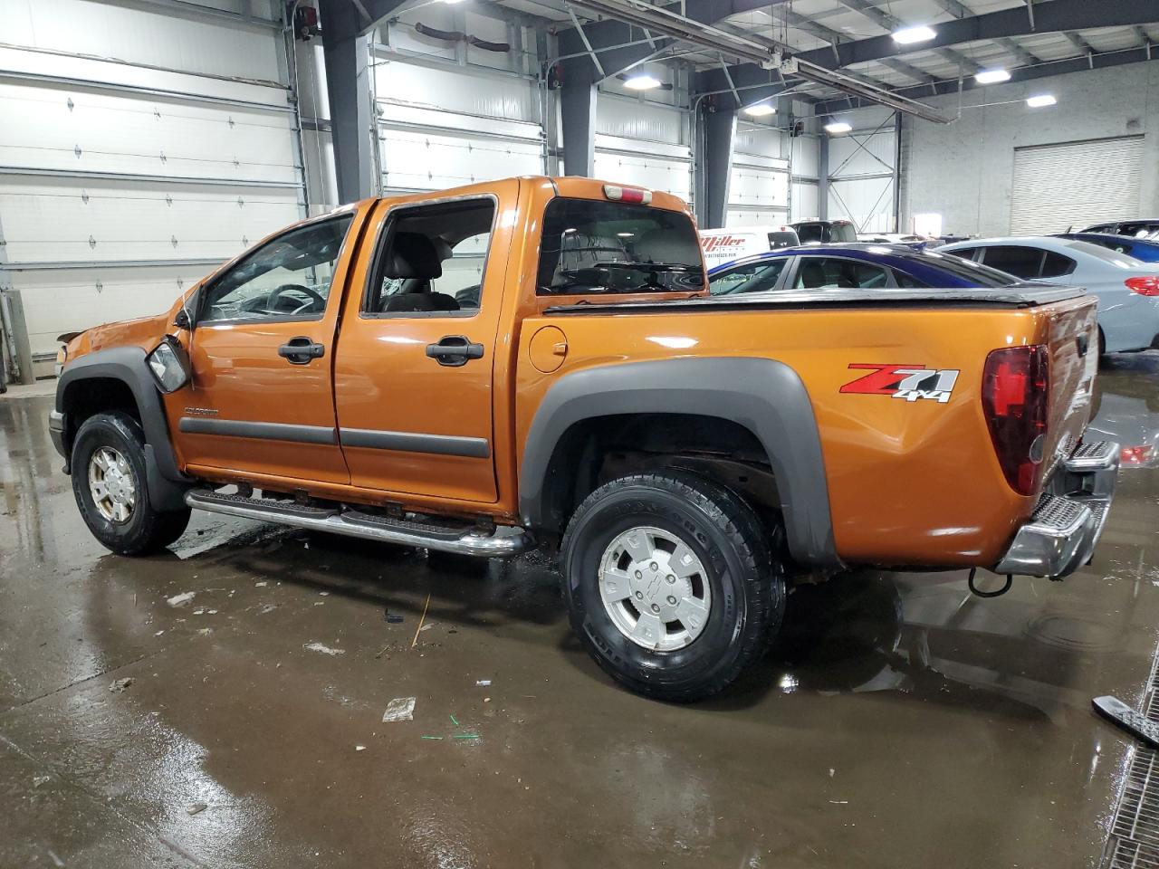 2005 Chevrolet Colorado - Image 2