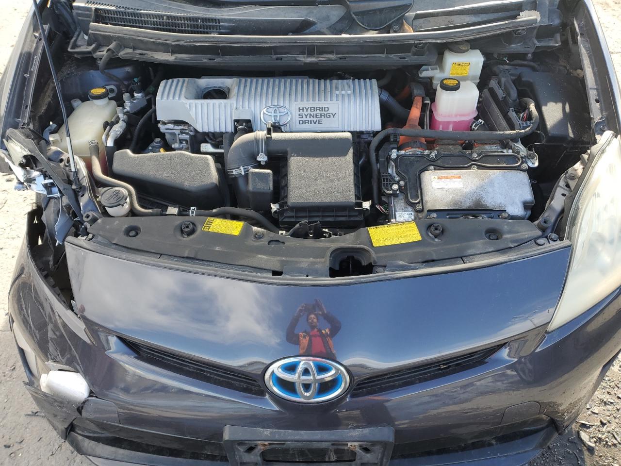 2012 Toyota Prius - Image 11