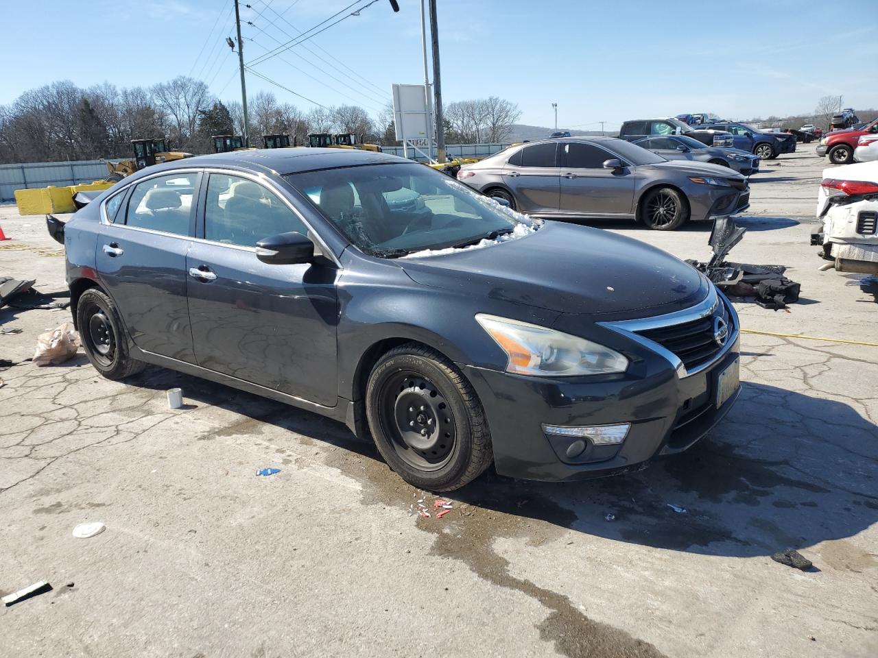 2015 Nissan Altima - Image 4