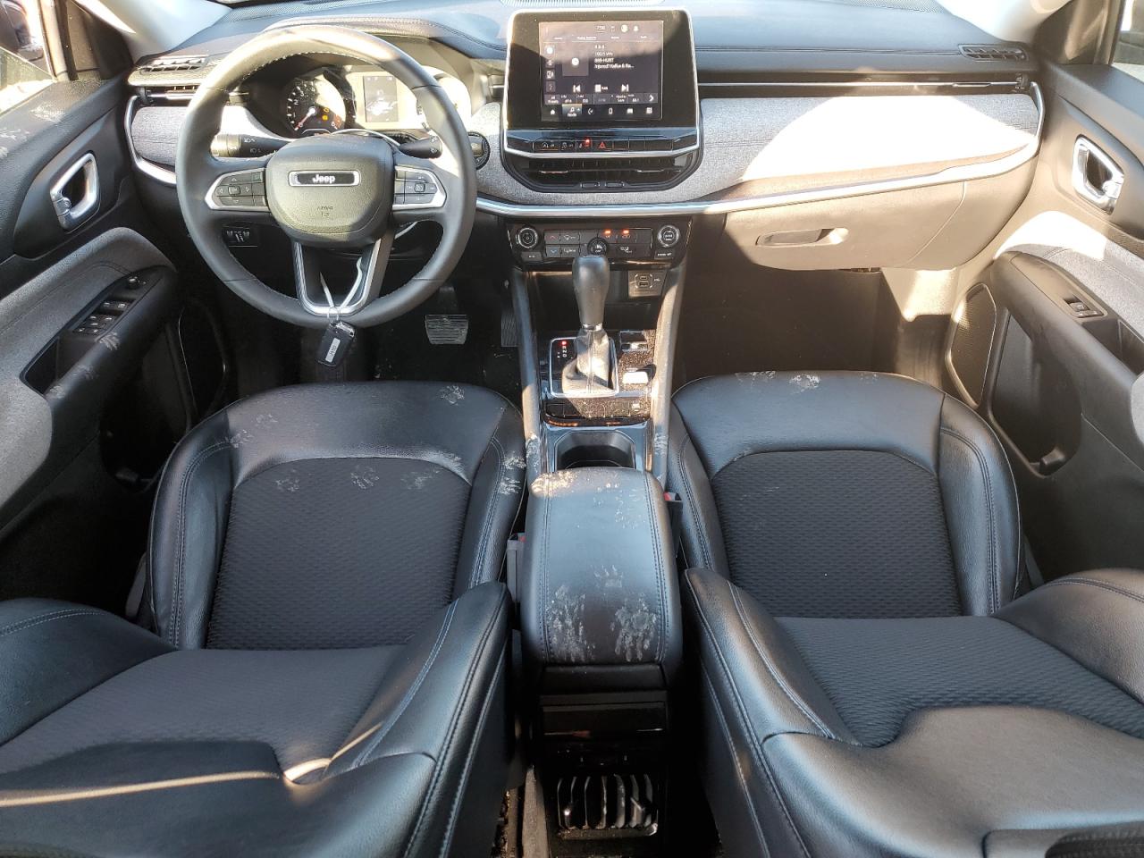 2022 Jeep Compass - Image 8