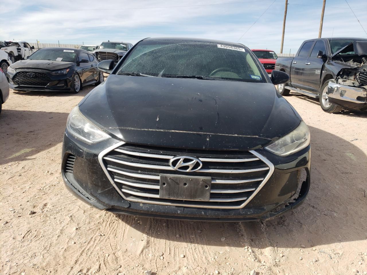 2018 Hyundai Elantra - Image 5