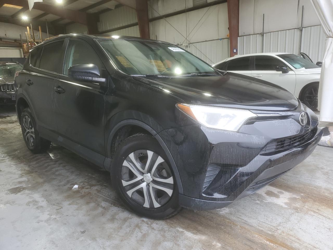 2018 Toyota RAV 4 - Image 4