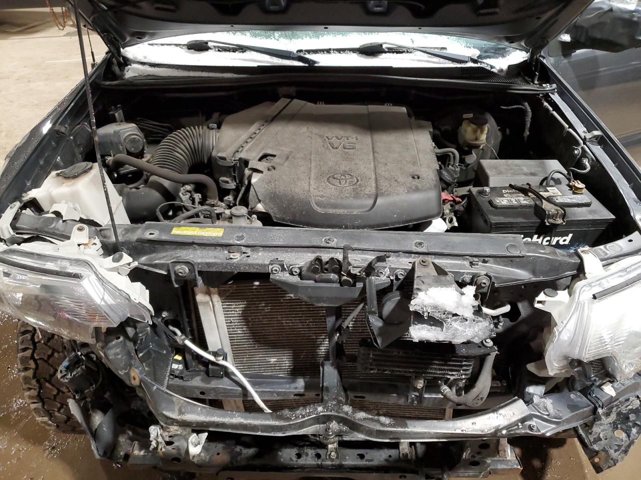 2015 Toyota Tacoma - Image 13