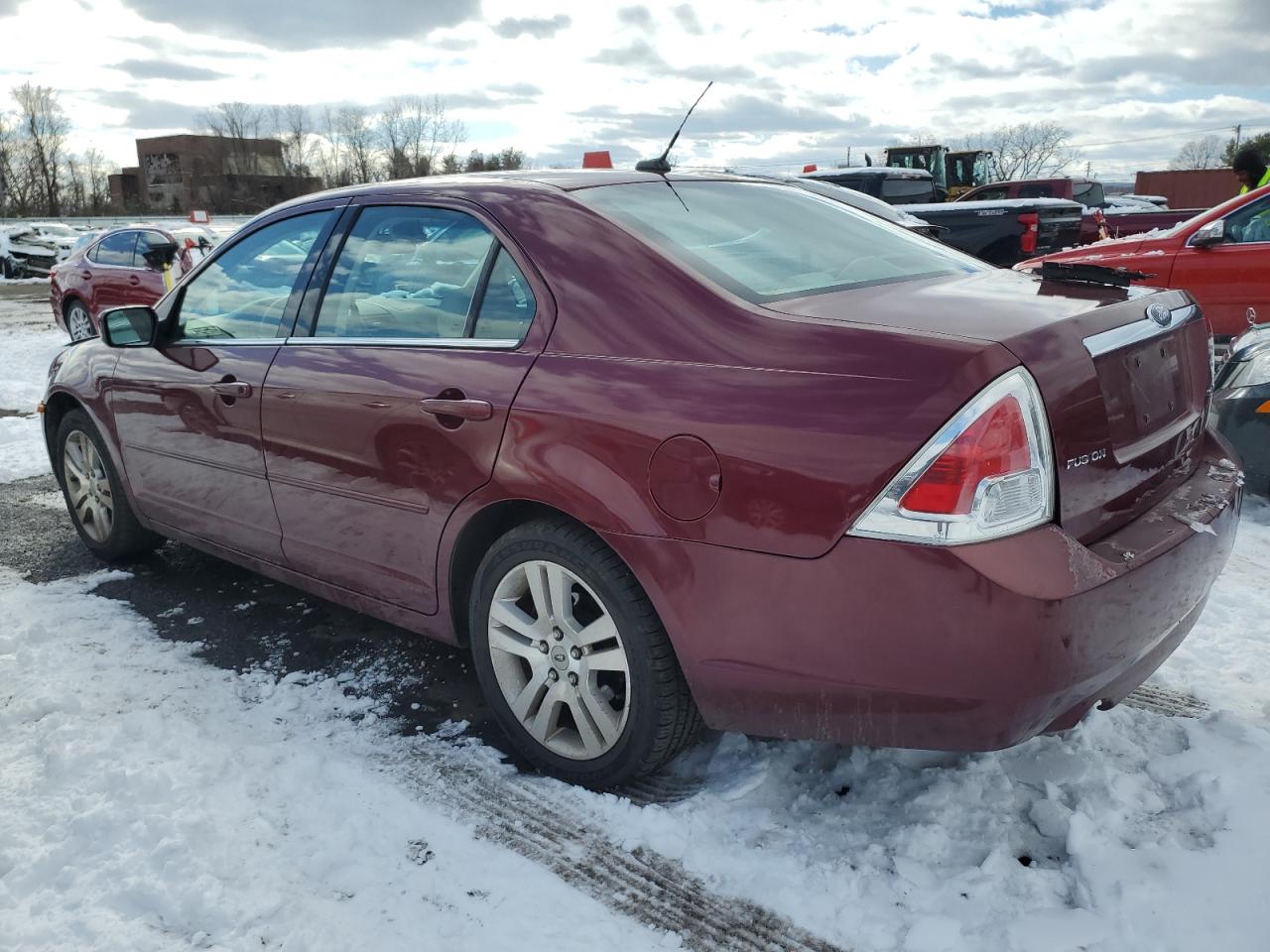 2007 Ford Fusion - Image 2
