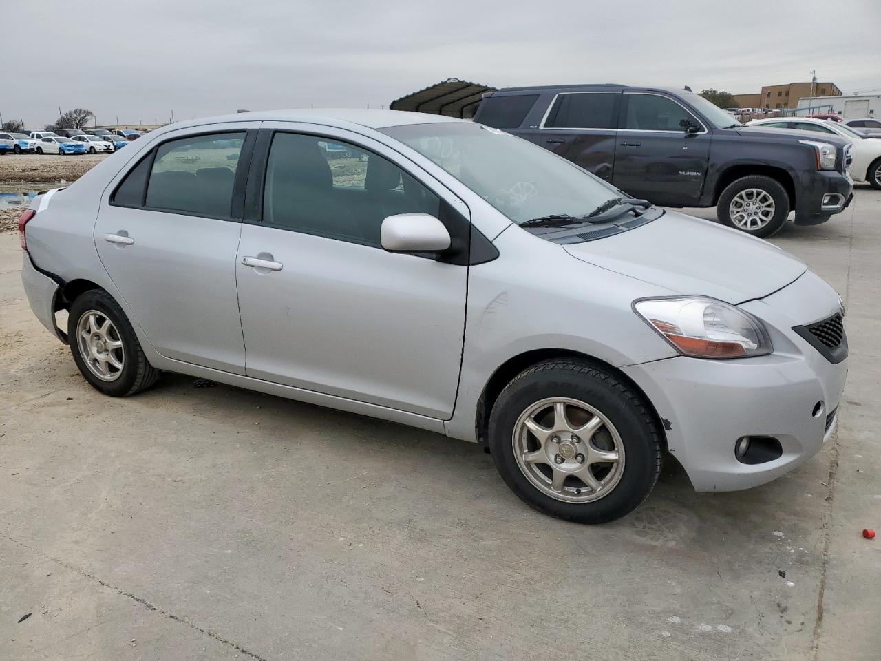 2009 Toyota Yaris - Image 4