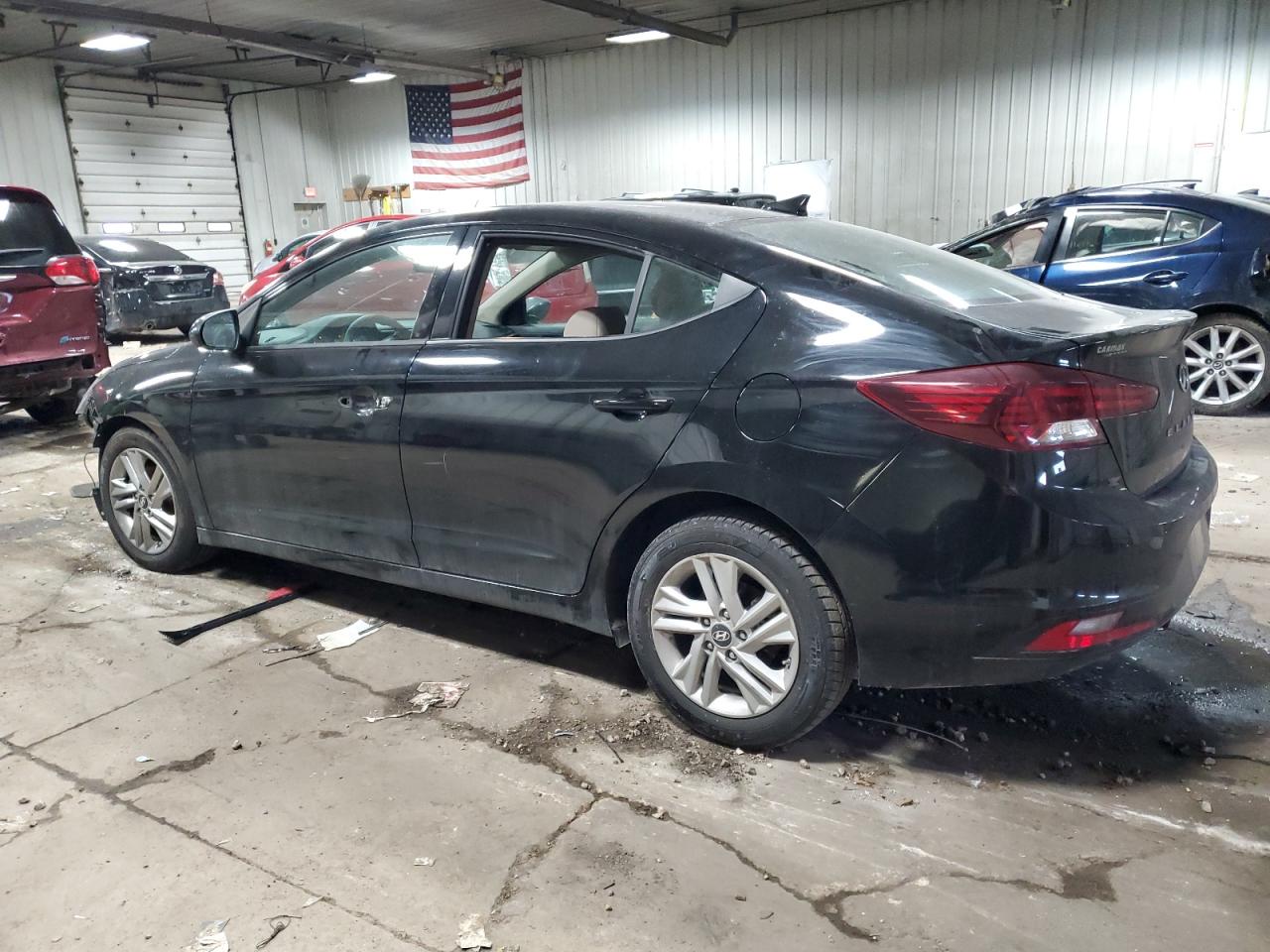 2019 Hyundai Elantra - Image 2