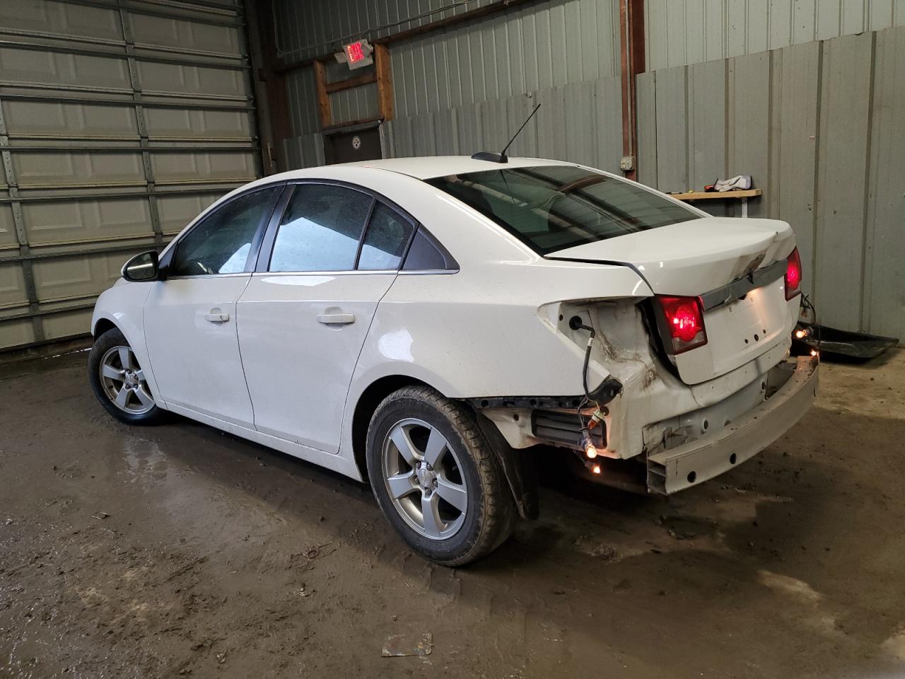 2015 Chevrolet Cruze - Image 2