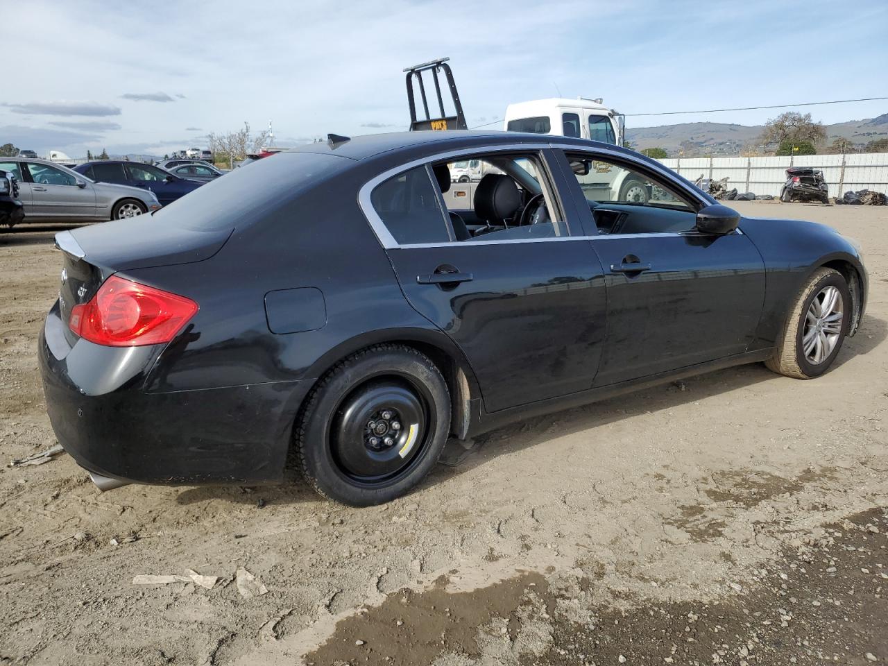 2011 Infiniti G - Image 3