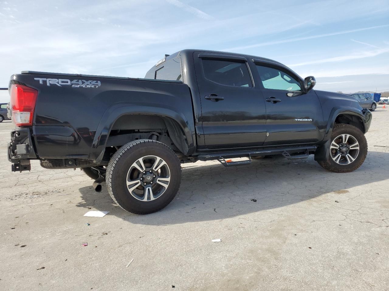 2017 Toyota Tacoma - Image 3