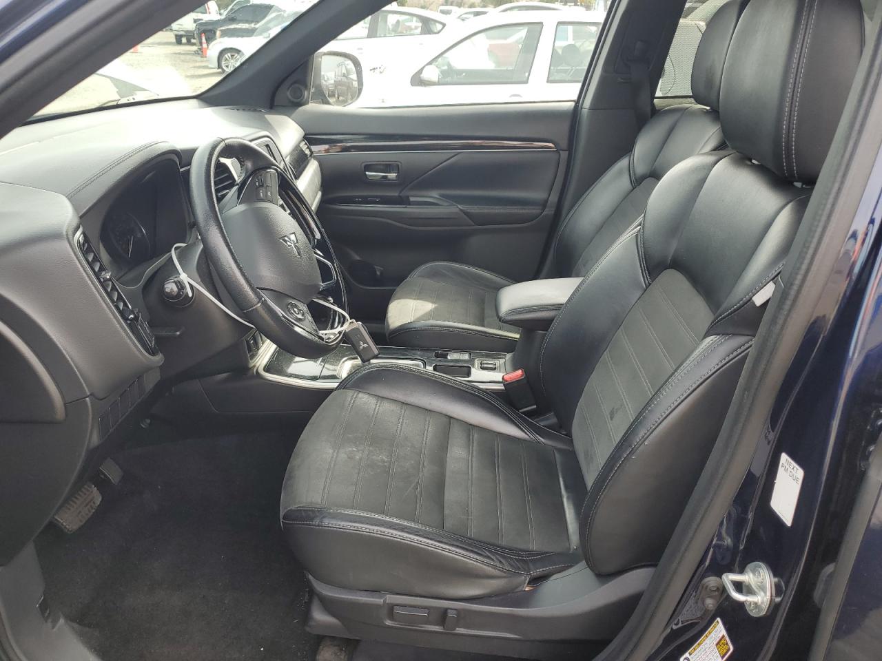 2019 Mitsubishi Outlander - Image 7