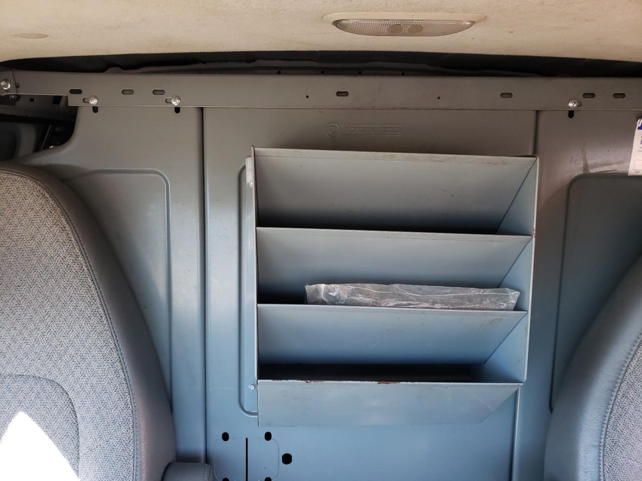 2014 Chevrolet Express - Image 10