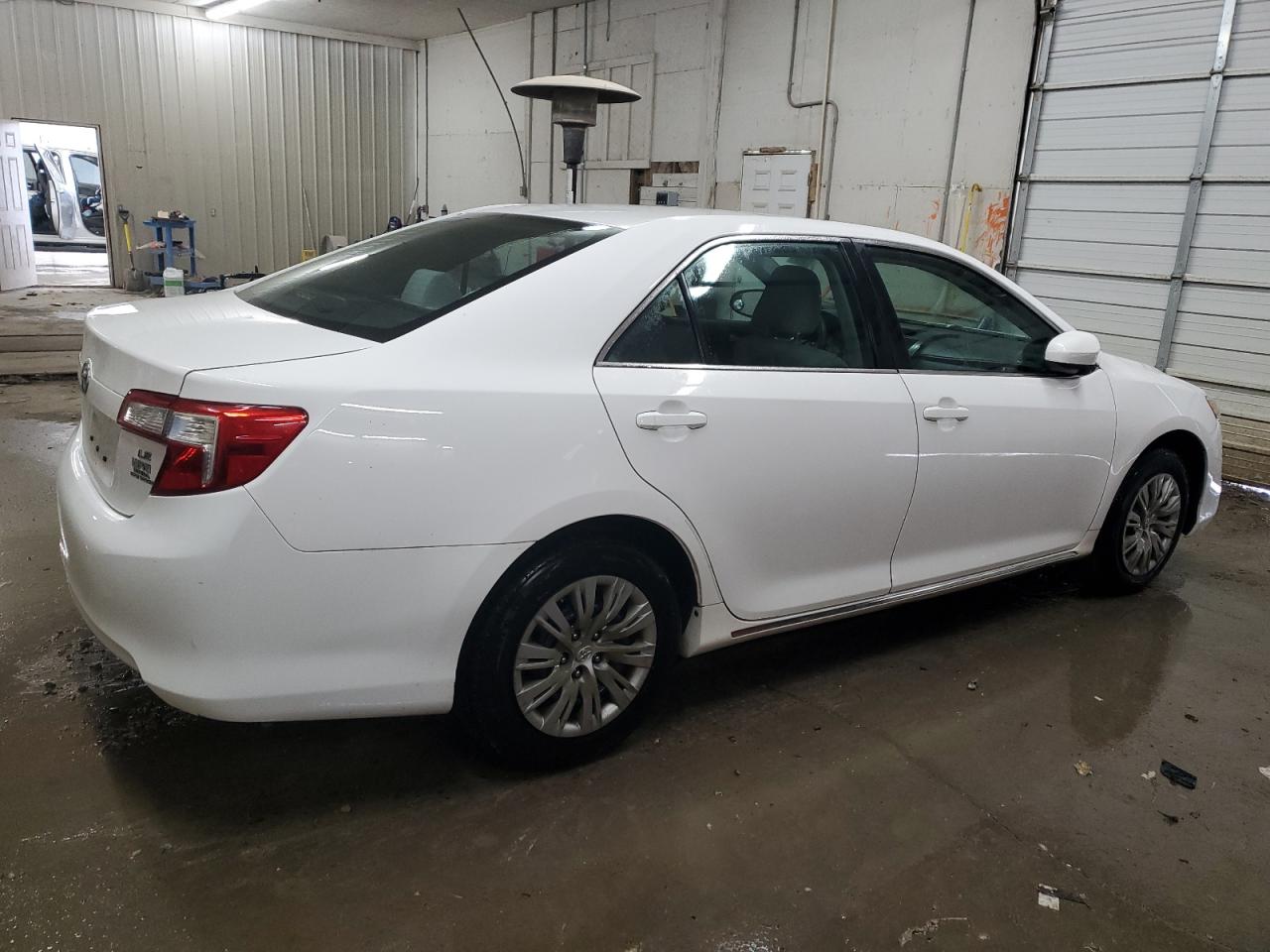 2014 Toyota Camry - Image 3