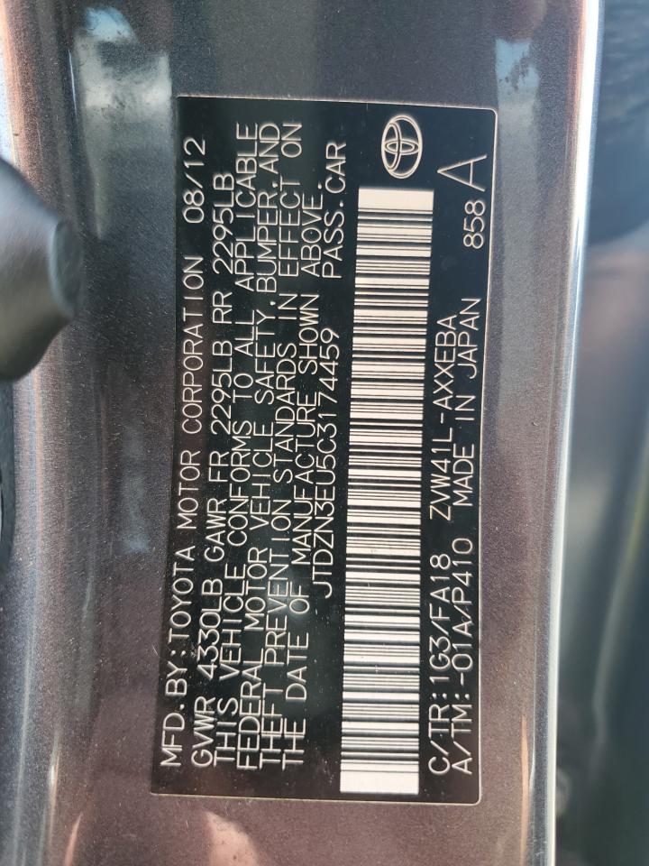 2012 Toyota Prius - Image 12