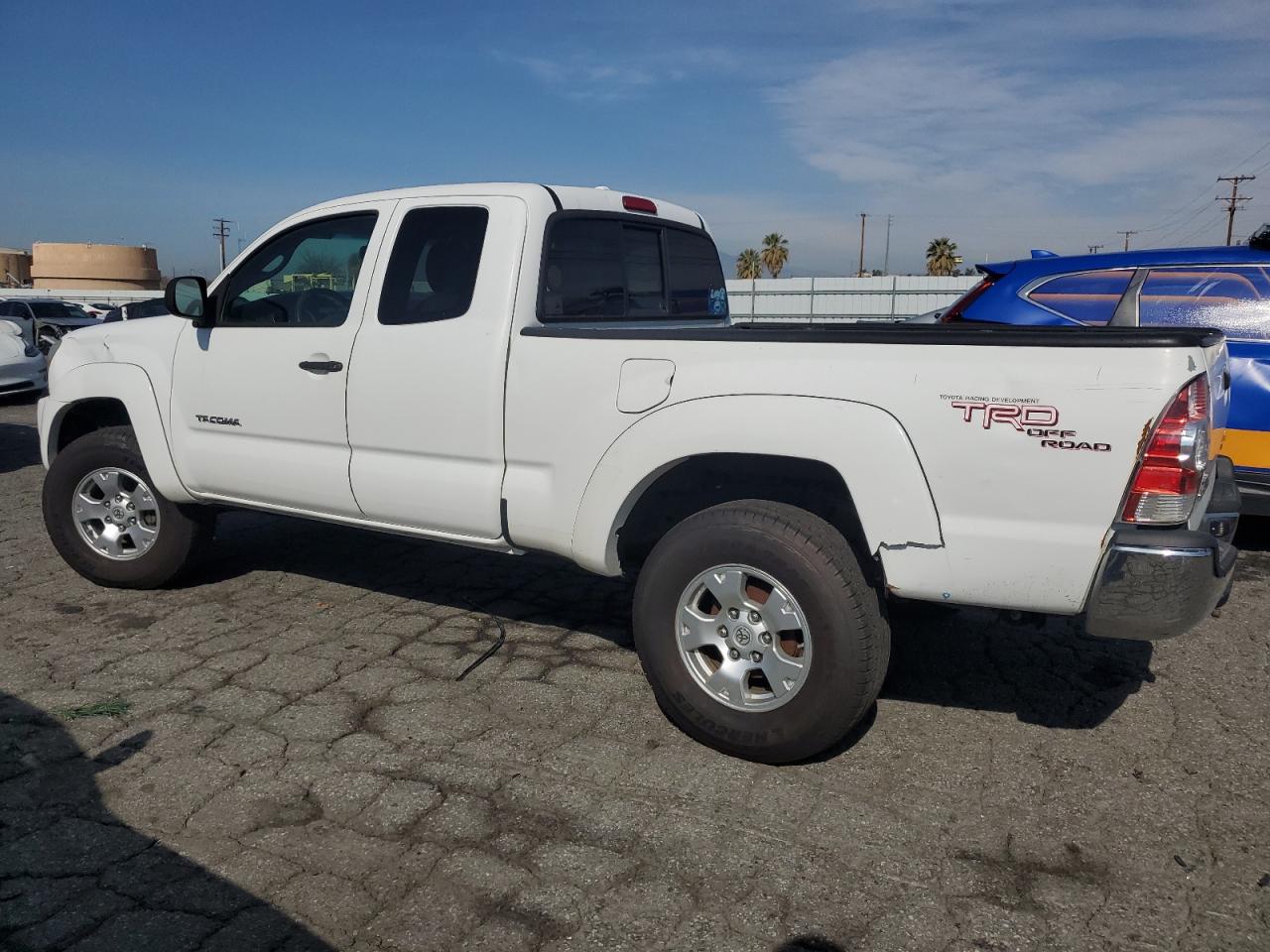 2009 Toyota Tacoma - Image 2