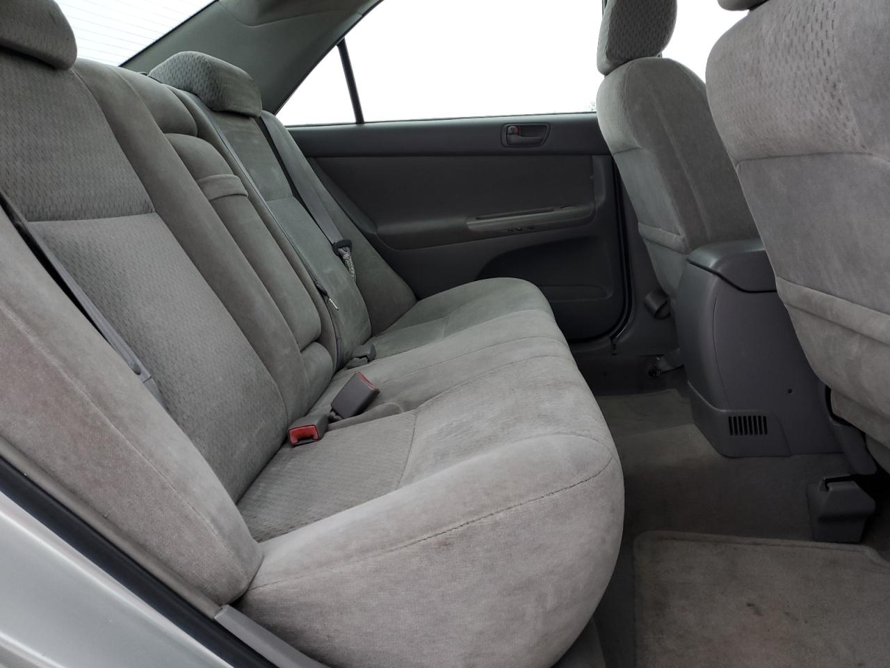 2003 Toyota Camry - Image 10