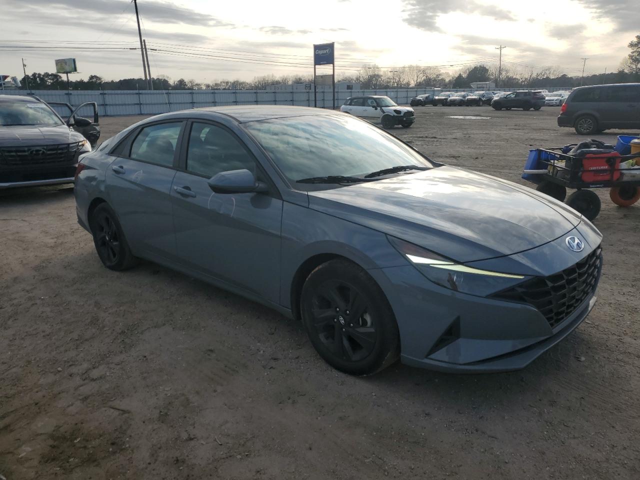 2021 Hyundai Elantra - Image 4