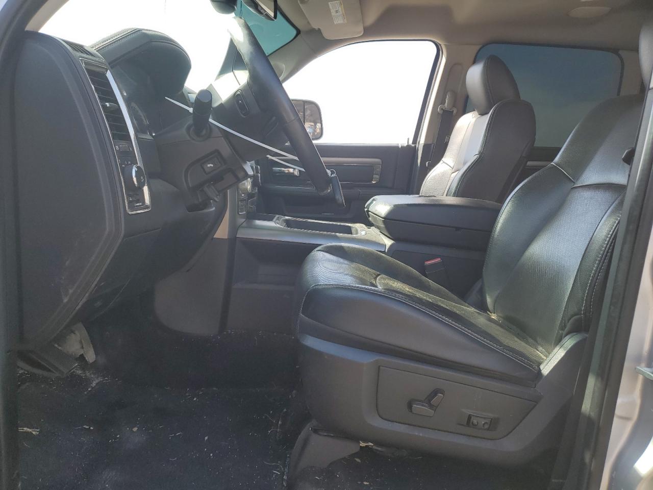 2016 RAM 1500 - Image 7