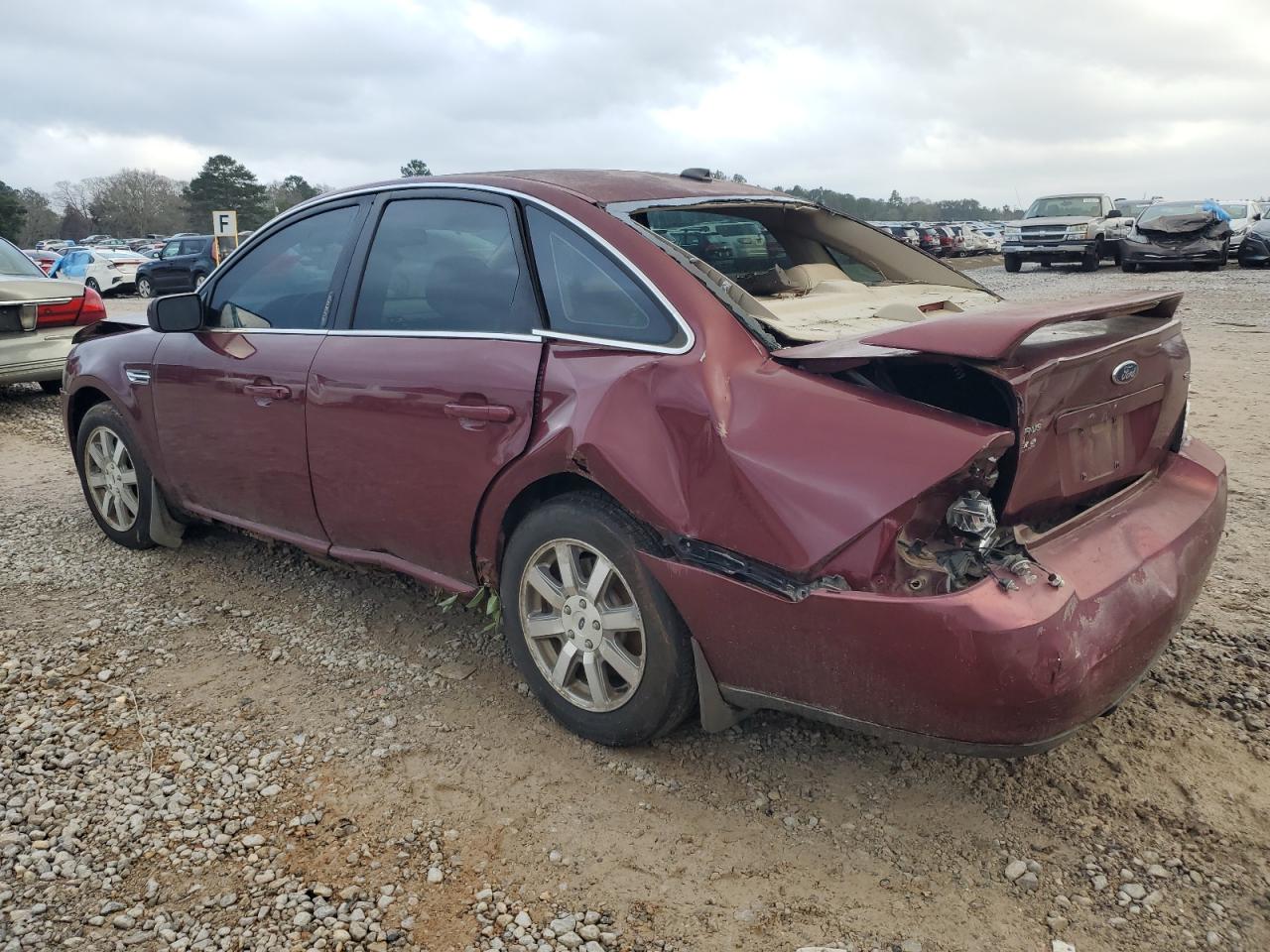 2008 Ford Taurus - Image 2