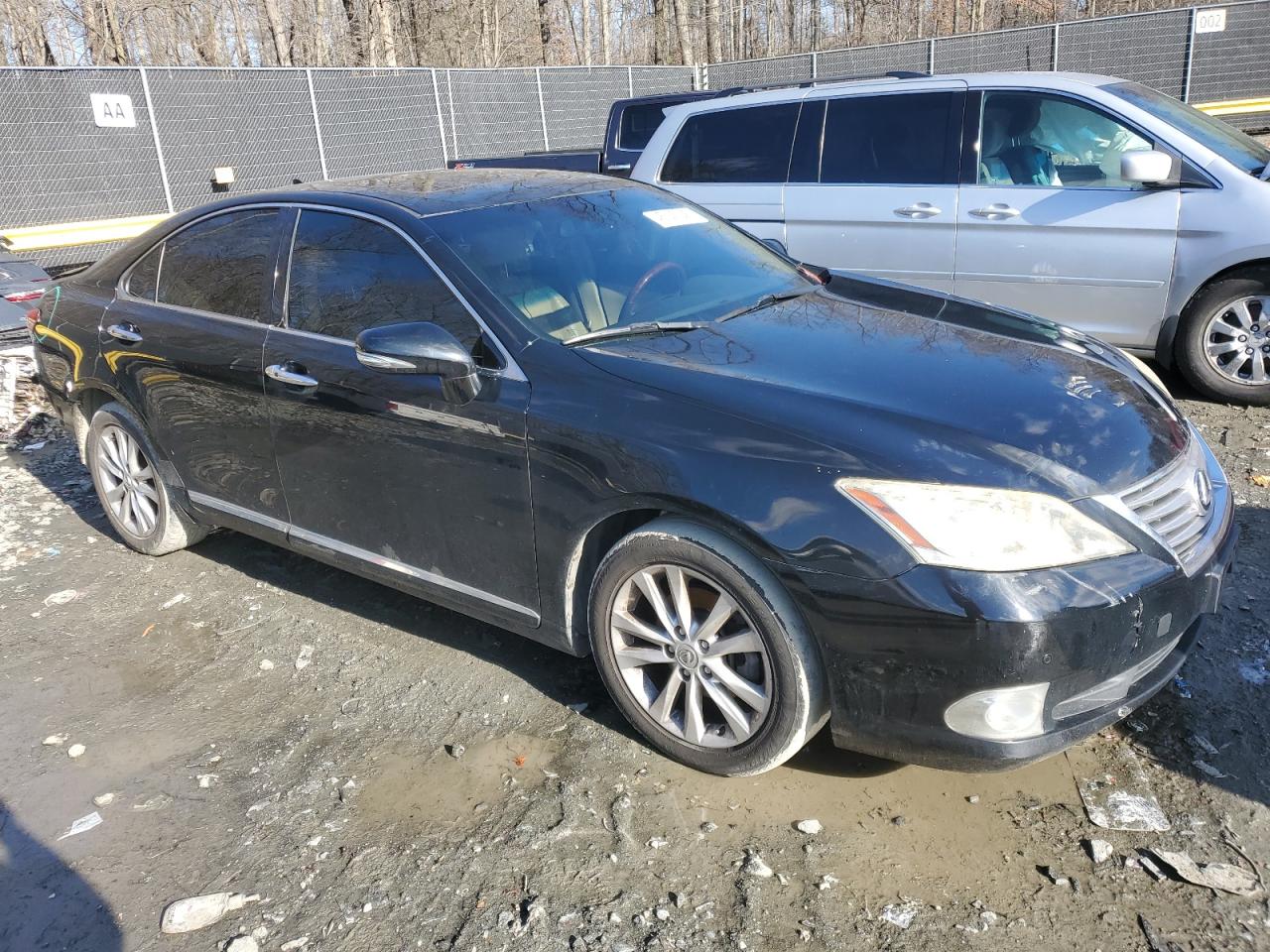 2011 Lexus ES - Image 4