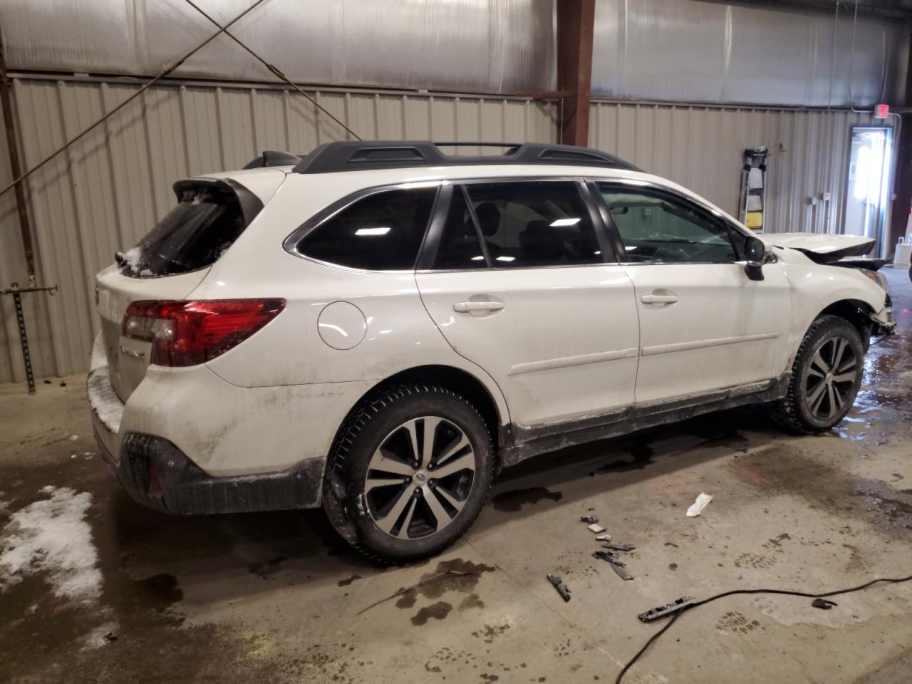 2018 Subaru Outback - Image 3